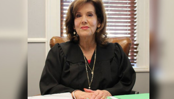 A juíza Dianne Hensley durante entrevista em seu gabinete no Texas. (Foto: First Liberty)
