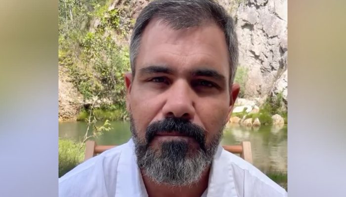 O ator Juliano Cazarré foi alvo de ataques nas redes sociais. (Foto: Reprodução/Instagram/Jul...