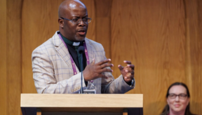 O cônego Robert Sihubwa, da Igreja da Província da África Central (Foto: Reprodução)
