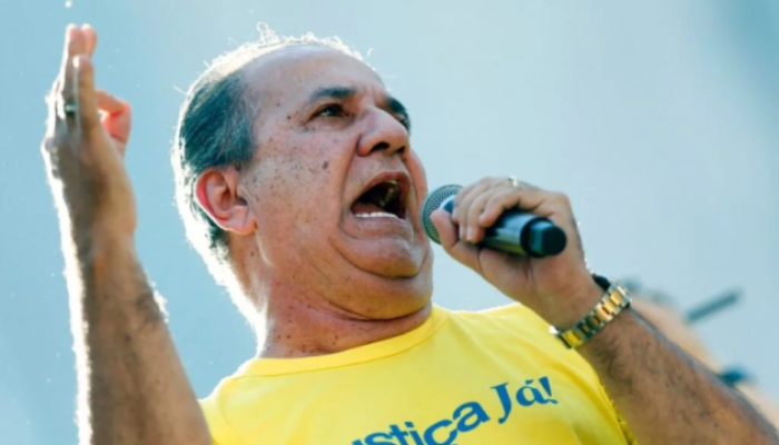 Pastor Silas Malafaia durante ato político na Avenida Paulista, em São Paulo em abril de 2025. ...